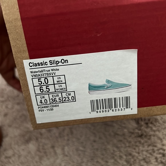 Classic Slip On Vans - Picture 4 of 4